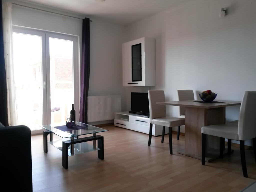 Apartments Josipa & Niki Vodice Kamer foto